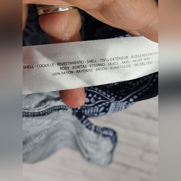 Ariat women's blue casual dress with pockets and feather accent Size Small - Picture 6 of 6